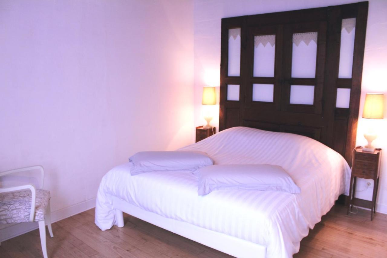 Relais De La Renaissance Bed and Breakfast Saint-Michel-de-Montaigne Buitenkant foto